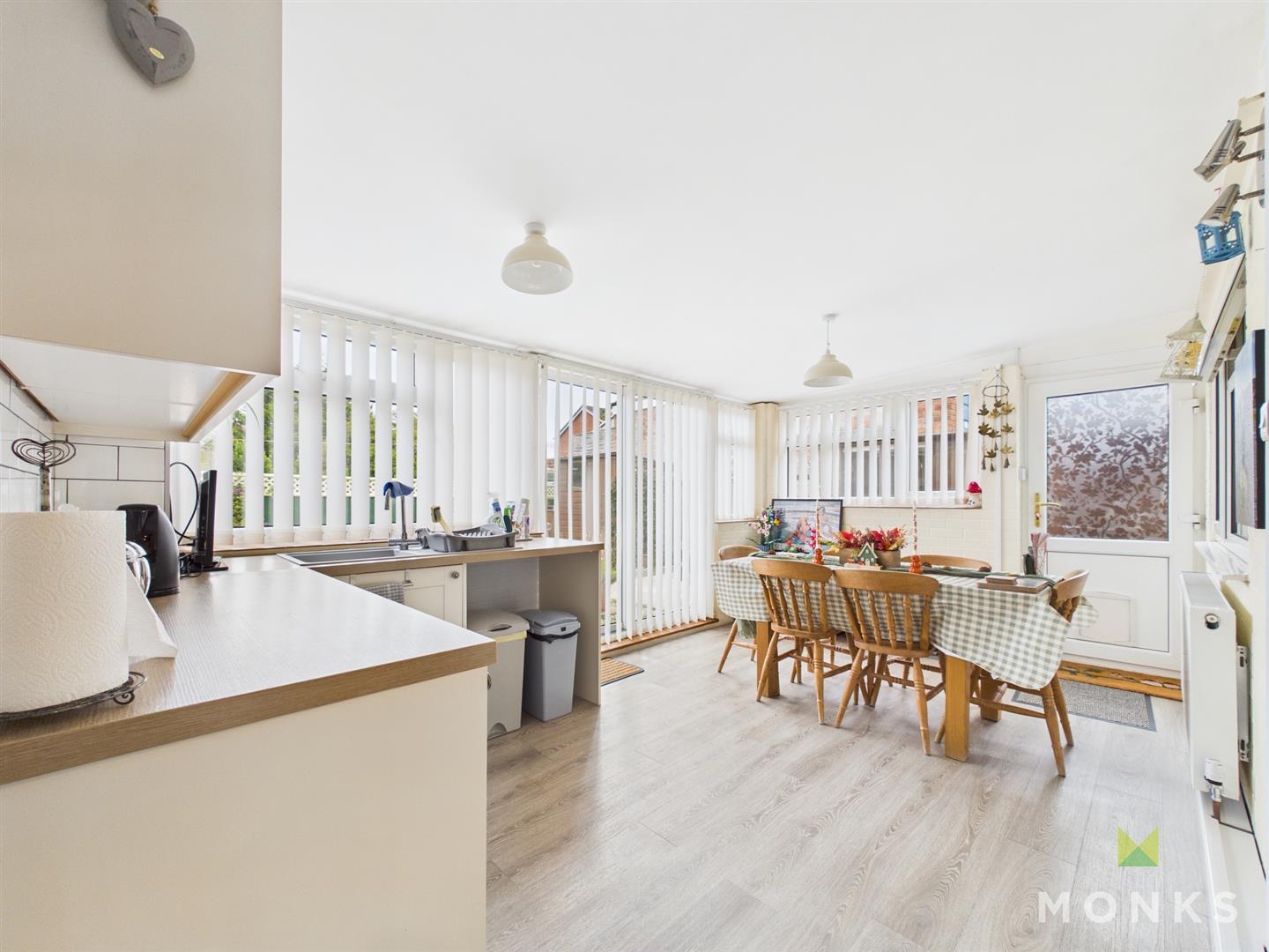 62 Whitefriars, Oswestry, SY11 2LW SSTC 62 Whitefriars, Oswestry, SY11 2LW SSTC